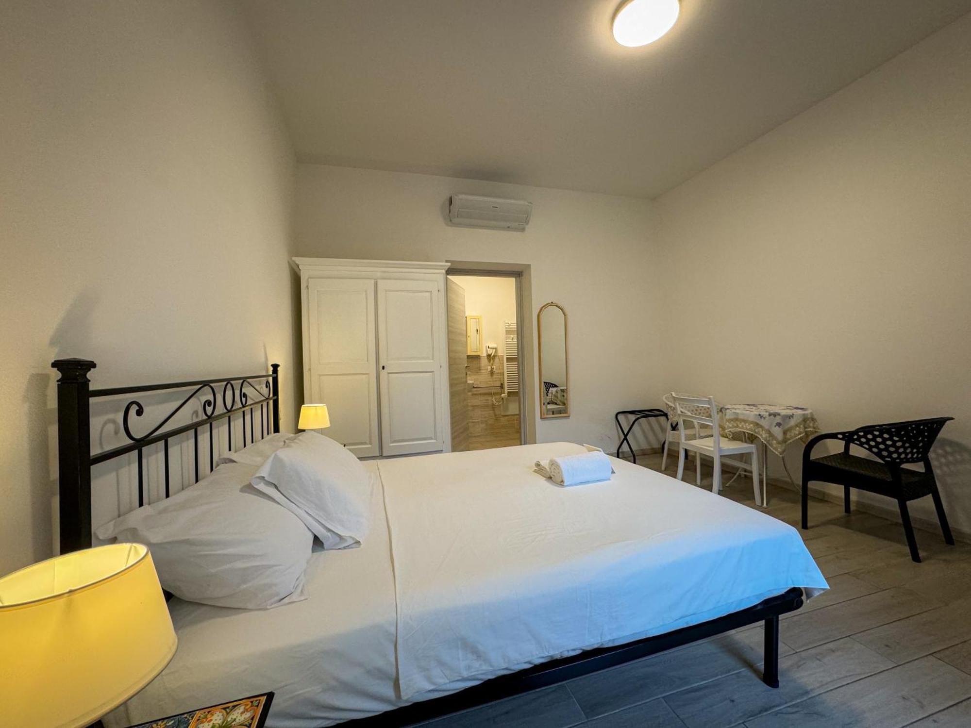 Sg Rooms - Casa Laura Peschiera del Garda Luaran gambar