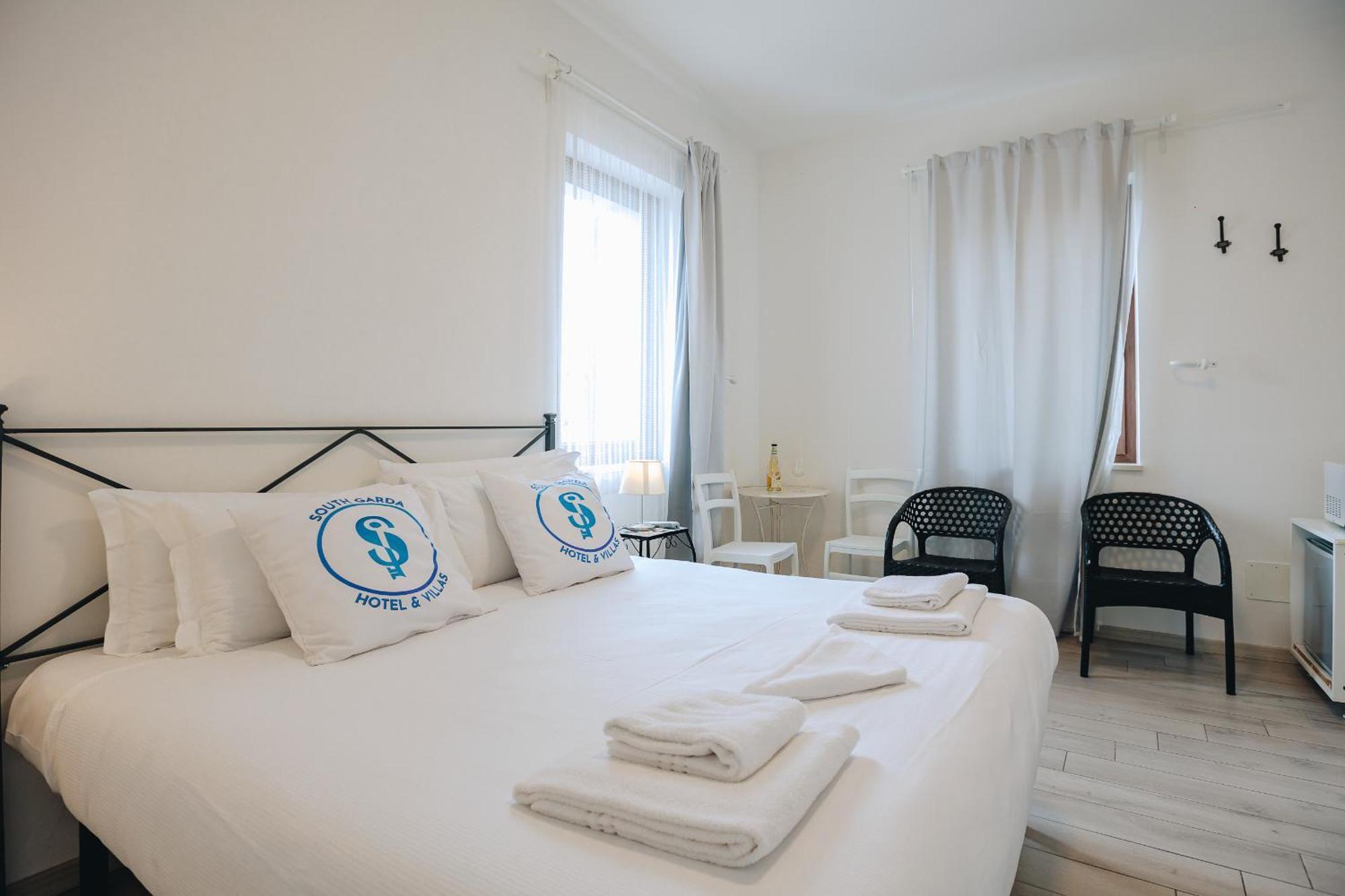 Sg Rooms - Casa Laura Peschiera del Garda Luaran gambar