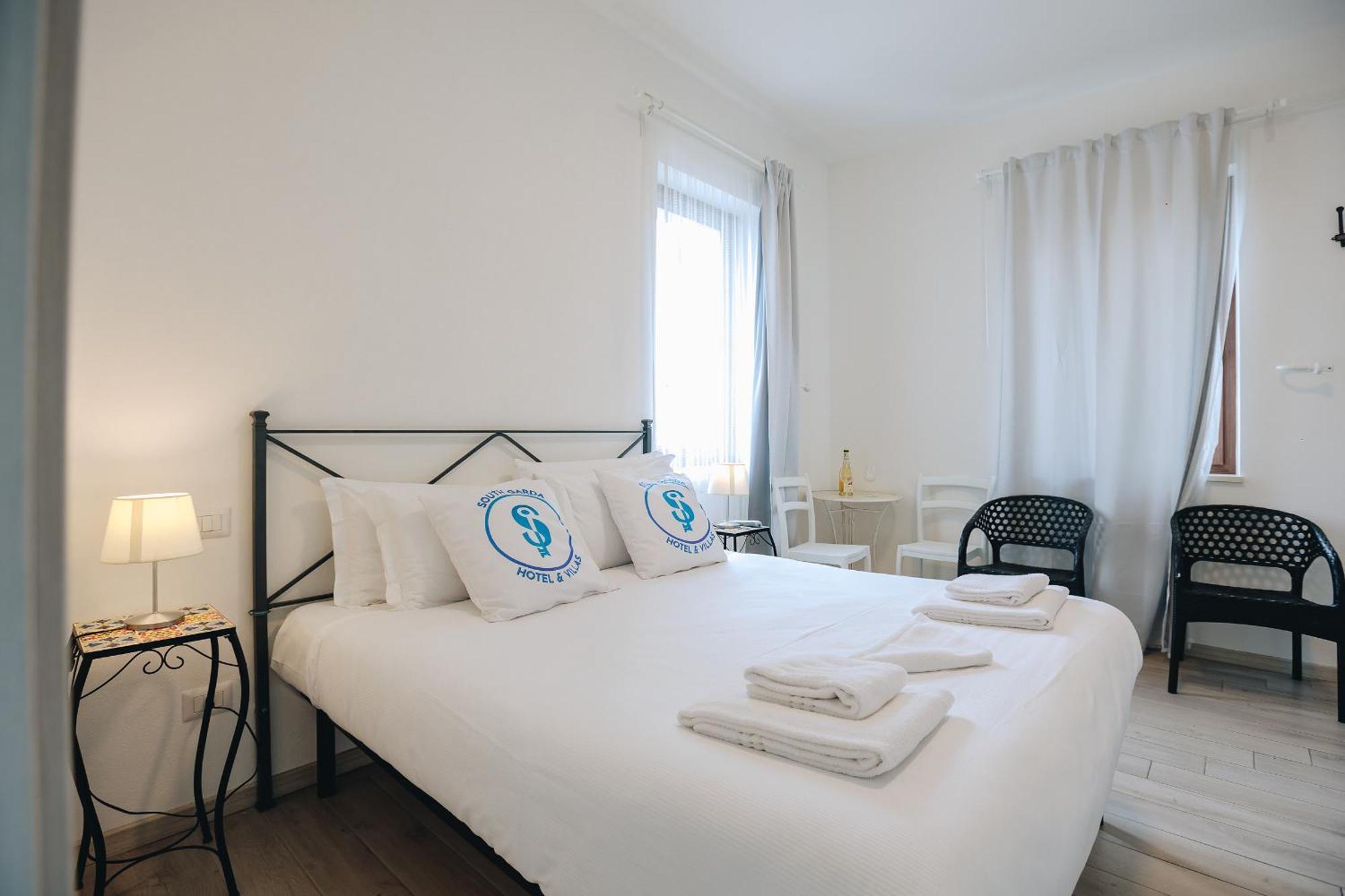 Sg Rooms - Casa Laura Peschiera del Garda Luaran gambar